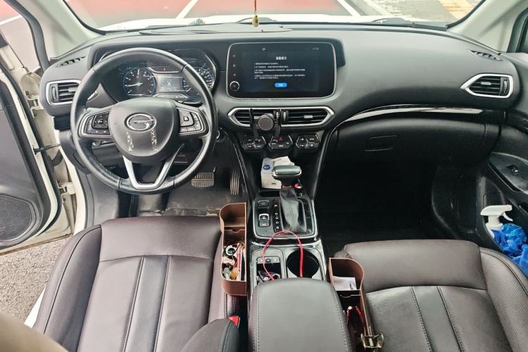 Used GAC Trumpchi GS4 2018 235T Automatic Two-Wheel Drive Luxury Smart Connectivity Version Center Console