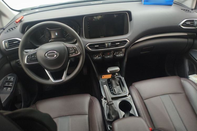 Used GAC Trumpchi GS4 2018 200T G-DCT Two-Wheel Drive Elite Edition Center Console
