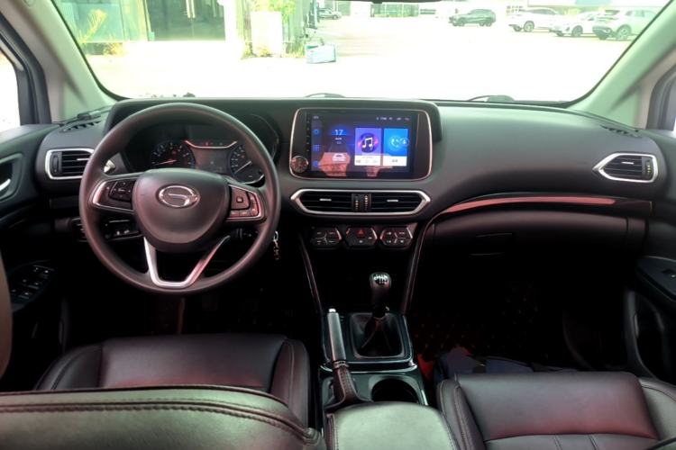 Used GAC Trumpchi GS4 2018 235T Manual Two-Wheel Drive Elite Edition Center Console