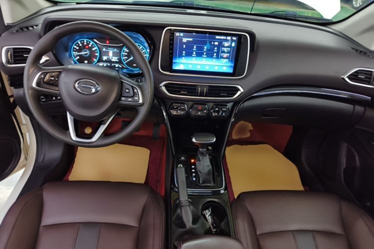 Used GAC Trumpchi GS4 2018 200T G-DCT Two-Wheel Drive Elite Edition Center Console