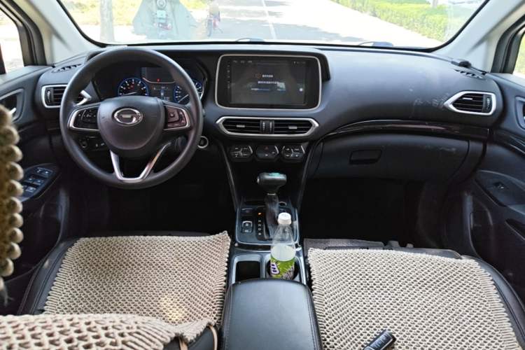 Used GAC Trumpchi GS4 2018 235T Automatic Two-Wheel Drive Elite Edition Center Console