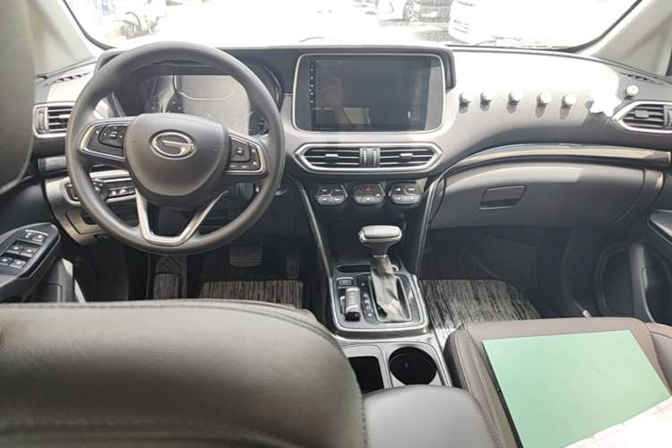 Used GAC Trumpchi GS4 2018 235T Automatic Two-Wheel Drive Elite Edition Center Console