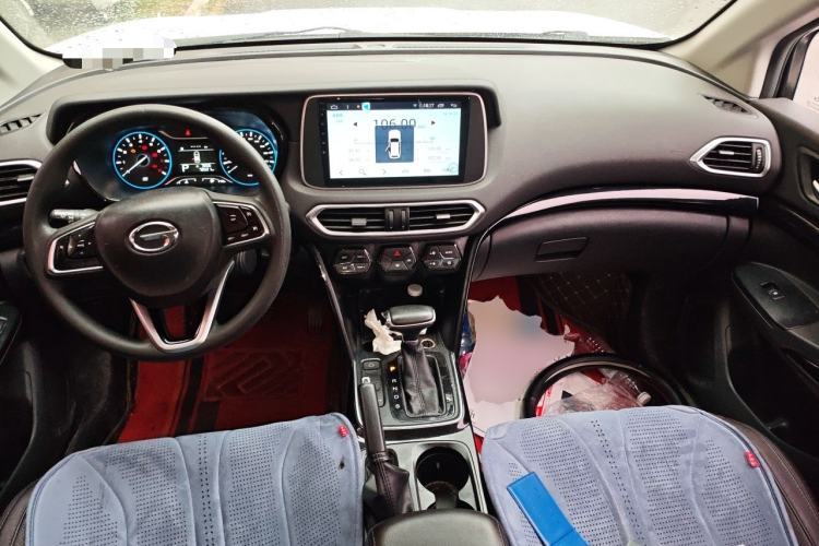 Used GAC Trumpchi GS4 2018 200T G-DCT Two-Wheel Drive Elite Edition Center Console
