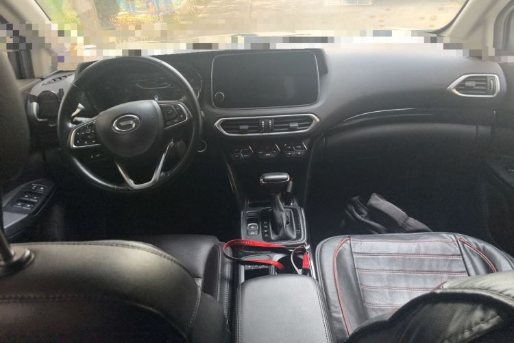 Used GAC Trumpchi GS4 2018 235T Automatic Two-Wheel Drive Luxury Smart Connectivity Version Center Console