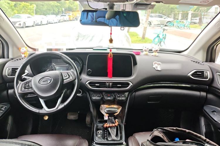 Used GAC Trumpchi GS4 2018 235T Automatic Two-Wheel Drive Luxury Smart Connectivity Version Center Console