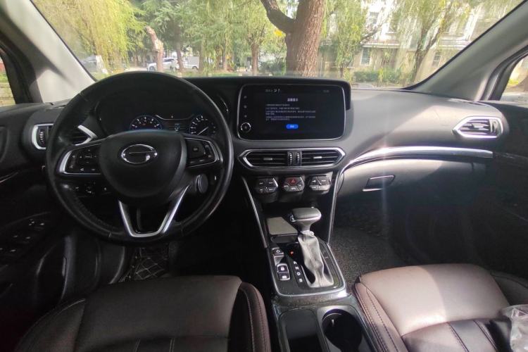 Used GAC Trumpchi GS4 2018 200T G-DCT Two-Wheel Drive Elite Edition Center Console