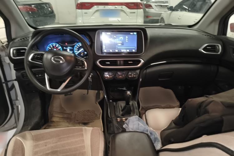 Used GAC Trumpchi GS4 2018 200T Manual Two-Wheel Drive Elite Edition Center Console