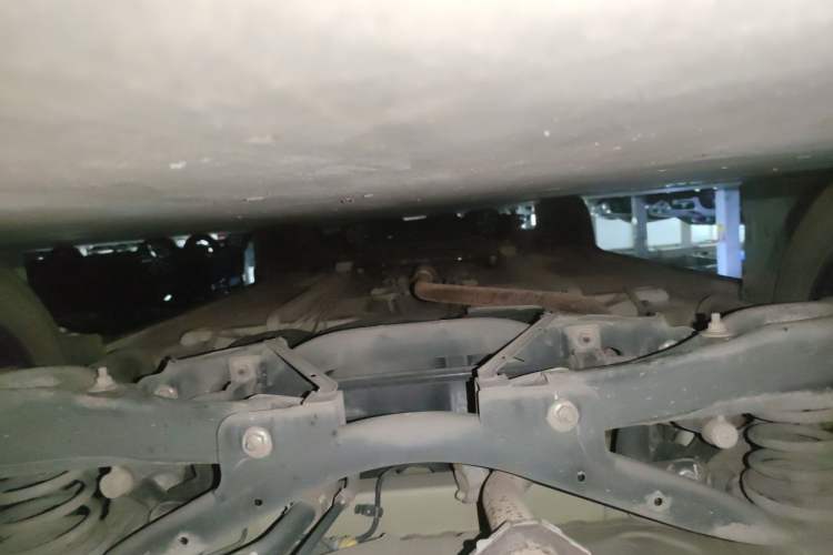 Used GAC Trumpchi GS4 2018 235T Automatic Two-Wheel Drive Elite Edition Chassis Rear