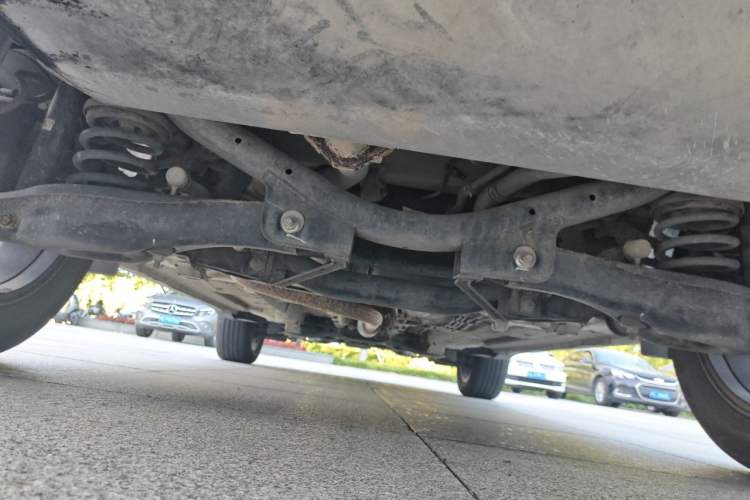 Used GAC Trumpchi GS4 2018 235T Automatic Two-Wheel Drive Elite Edition Chassis Rear