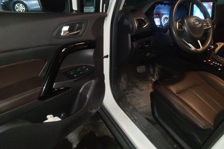 Used GAC Trumpchi GS4 2018 235T Automatic Two-Wheel Drive Elite Edition Driver Seat