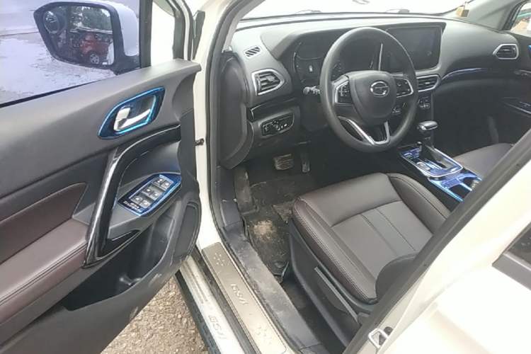 Used GAC Trumpchi GS4 2018 235T Automatic Two-Wheel Drive Elite Edition Driver Seat