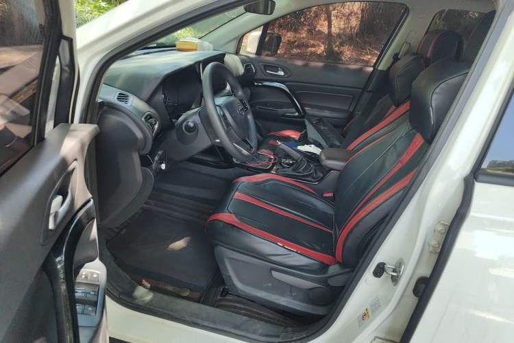 Used GAC Trumpchi GS4 2018 200T G-DCT Two-Wheel Drive Elite Edition Driver Seat