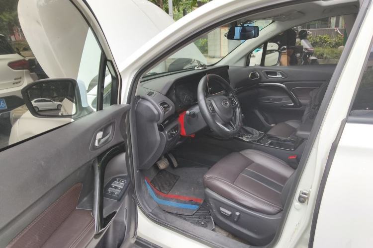 Used GAC Trumpchi GS4 2018 235T Automatic Two-Wheel Drive Luxury Smart Connectivity Millionth Anniversary Edition Driver Seat