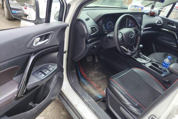 Used GAC Trumpchi GS4 2018 235T Automatic Two-Wheel Drive Elite Edition Driver Seat