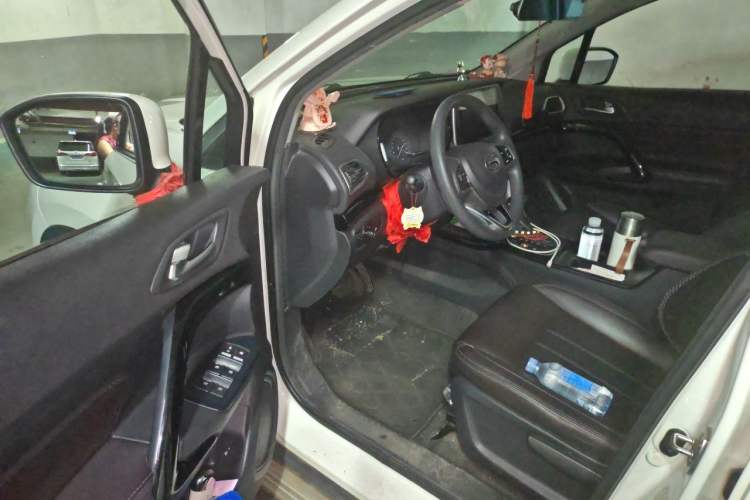 Used GAC Trumpchi GS4 2018 235T Automatic Two-Wheel Drive Elite Edition Driver Seat