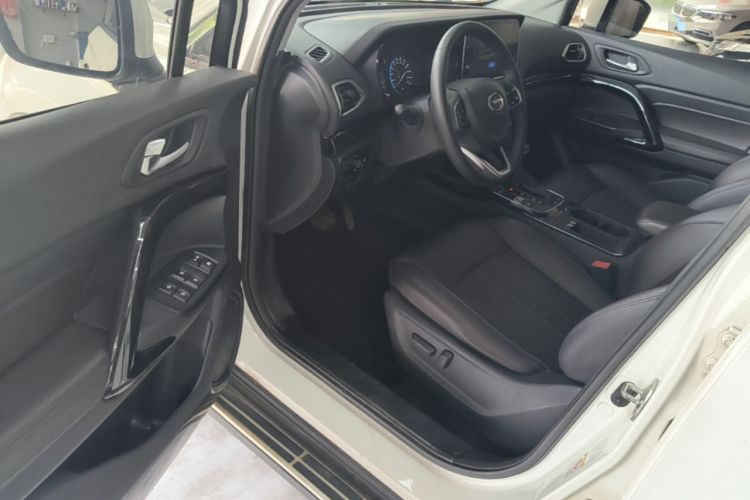 Used GAC Trumpchi GS4 2018 235T Automatic Two-Wheel Drive Luxury Smart Connectivity Millionth Anniversary Edition Driver Seat