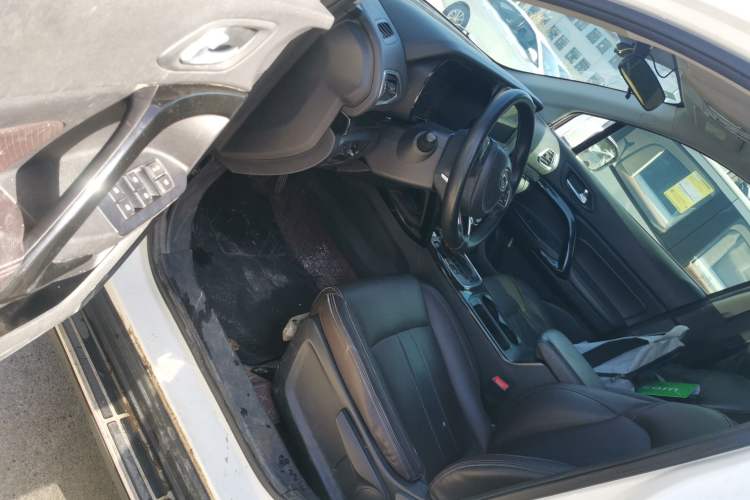 Used GAC Trumpchi GS4 2018 235T Automatic Two-Wheel Drive Elite Millionth Anniversary Edition Driver Seat