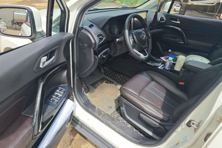 Used GAC Trumpchi GS4 2018 235T Automatic Two-Wheel Drive Elite Millionth Anniversary Edition Driver Seat
