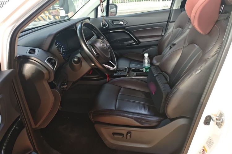 Used GAC Trumpchi GS4 2018 235T Automatic Two-Wheel Drive Luxury Smart Connectivity Millionth Anniversary Edition Driver Seat