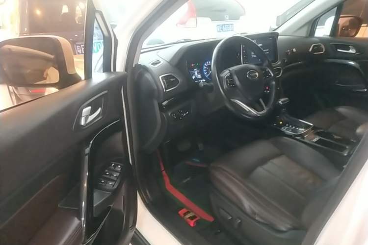 Used GAC Trumpchi GS4 2018 235T Automatic Two-Wheel Drive Luxury Smart Connectivity Millionth Anniversary Edition Driver Seat