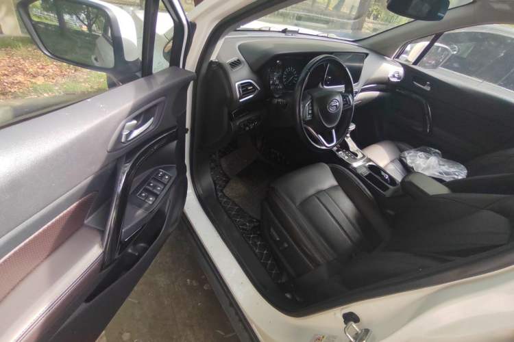 Used GAC Trumpchi GS4 2018 200T G-DCT Two-Wheel Drive Elite Edition Driver Seat