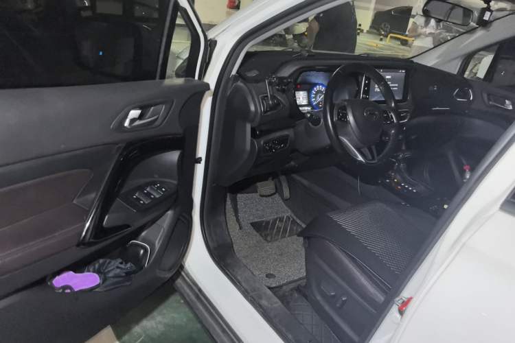 Used GAC Trumpchi GS4 2018 235T Automatic Two-Wheel Drive Luxury Smart Connectivity Millionth Anniversary Edition Driver Seat