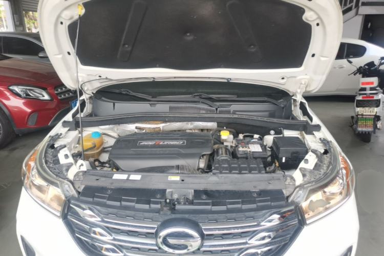 Used GAC Trumpchi GS4 2018 200T G-DCT Two-Wheel Drive Elite Edition Engine Bay