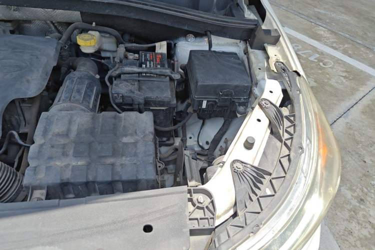 Used GAC Trumpchi GS4 2018 235T Automatic Two-Wheel Drive Elite Edition Engine Bay Left
