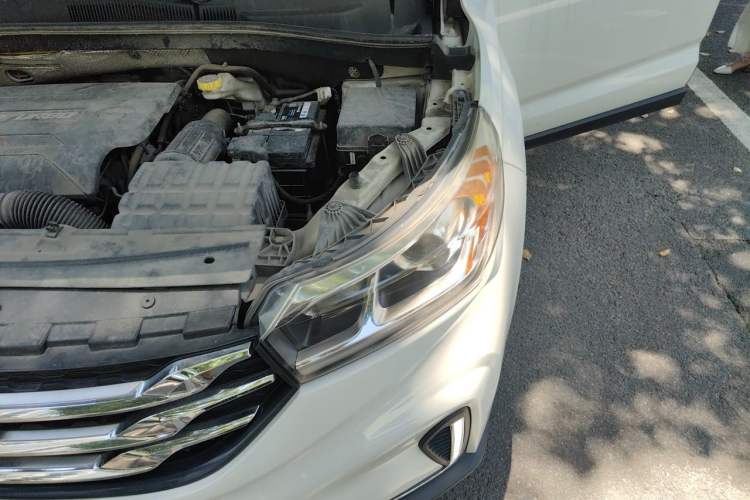Used GAC Trumpchi GS4 2018 200T G-DCT Two-Wheel Drive Elite Edition Engine Bay Left