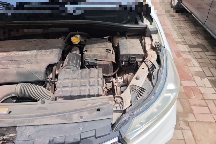 Used GAC Trumpchi GS4 2018 235T Automatic Two-Wheel-Drive Supreme Edition Engine Bay Left