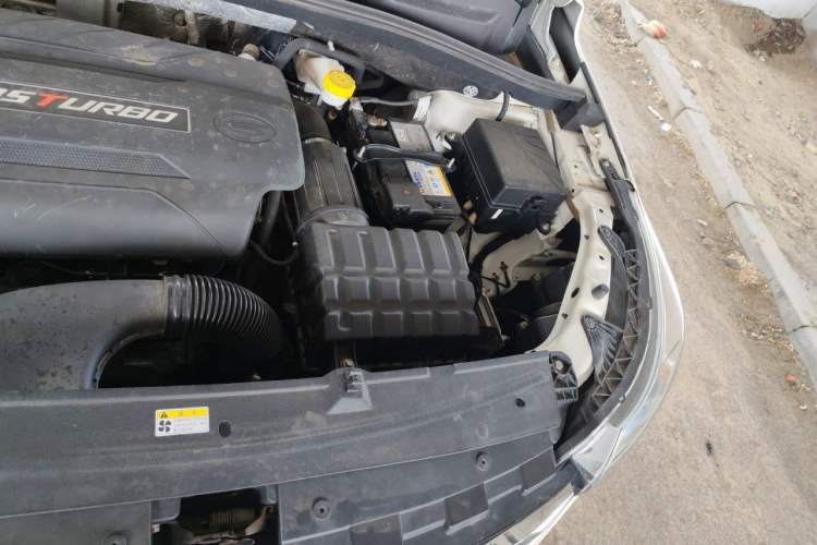 Used GAC Trumpchi GS4 2018 235T Automatic Two-Wheel Drive Elite Millionth Anniversary Edition Engine Bay Left