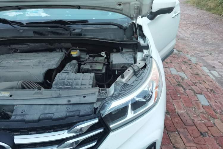 Used GAC Trumpchi GS4 2018 235T Automatic Two-Wheel Drive Luxury Smart Connectivity Version Engine Bay Left