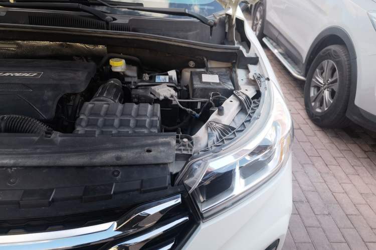 Used GAC Trumpchi GS4 2018 235T G-DCT Two-Wheel Drive Elite Edition Engine Bay Left