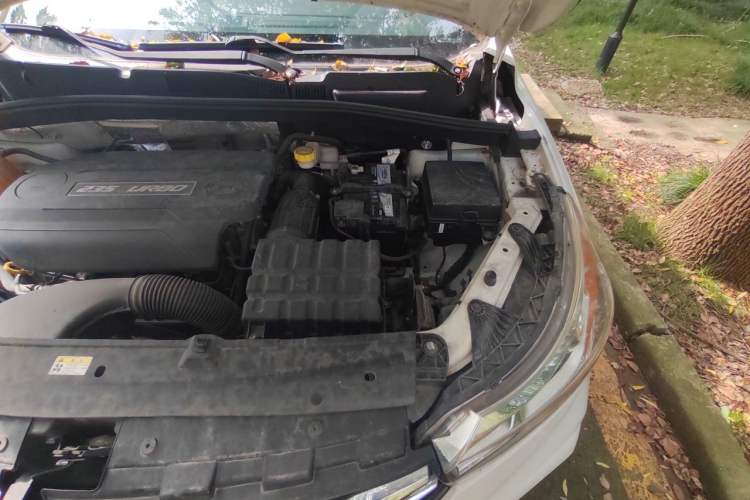 Used GAC Trumpchi GS4 2018 200T G-DCT Two-Wheel Drive Elite Edition Engine Bay Left