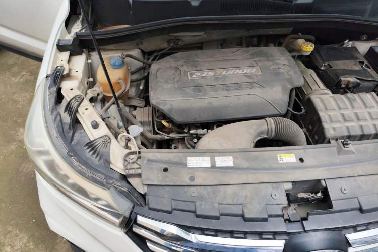 Used GAC Trumpchi GS4 2018 235T Automatic Two-Wheel-Drive Supreme Edition Engine Bay Right