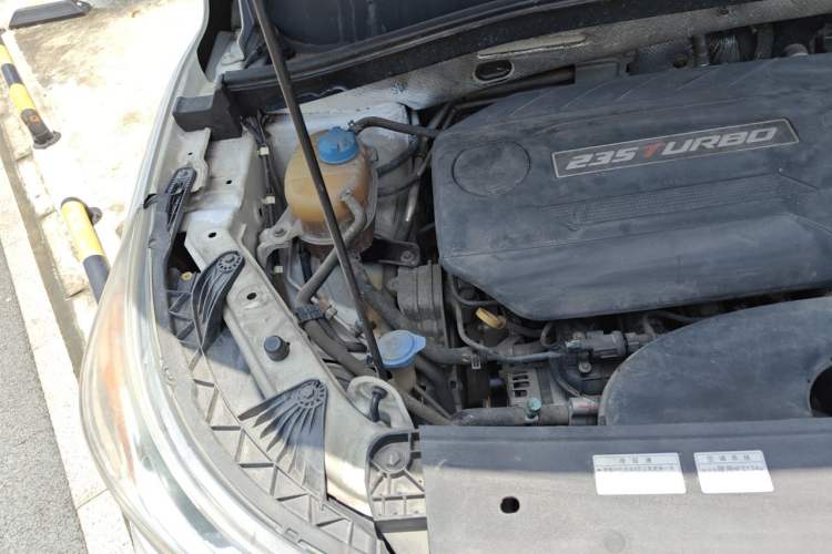Used GAC Trumpchi GS4 2018 235T Automatic Two-Wheel Drive Elite Edition Engine Bay Right
