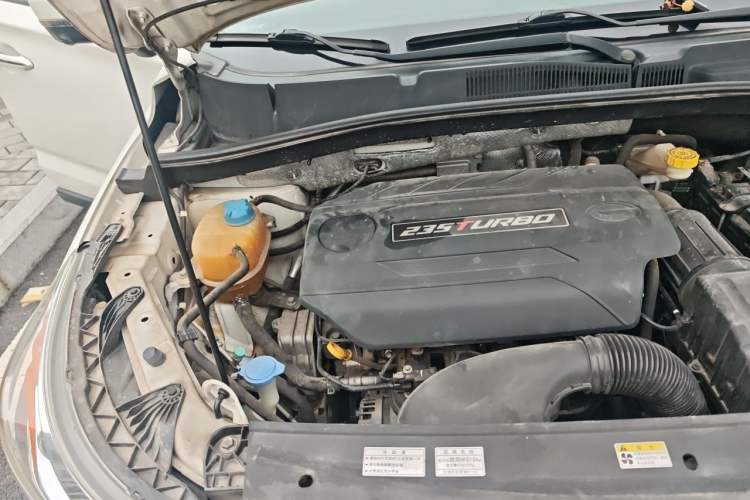 Used GAC Trumpchi GS4 2018 235T Automatic Two-Wheel Drive Luxury Smart Connectivity Version Engine Bay Right