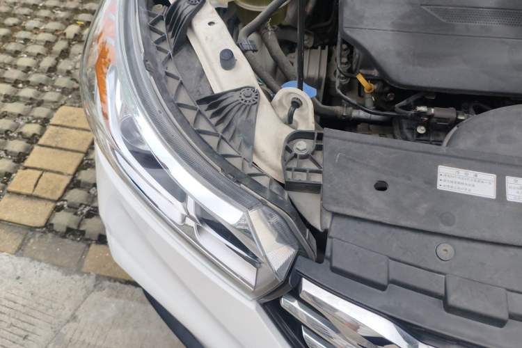 Used GAC Trumpchi GS4 2018 200T G-DCT Two-Wheel Drive Elite Edition Engine Bay Right