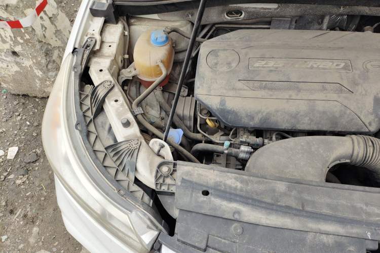 Used GAC Trumpchi GS4 2018 235T Automatic Two-Wheel Drive Elite Edition Engine Bay Right