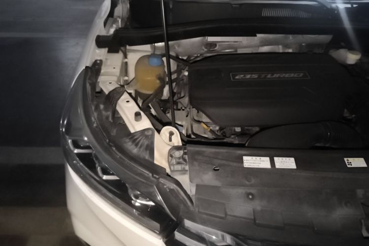 Used GAC Trumpchi GS4 2018 235T Automatic Two-Wheel Drive Luxury Smart Connectivity Millionth Anniversary Edition Engine Bay Right