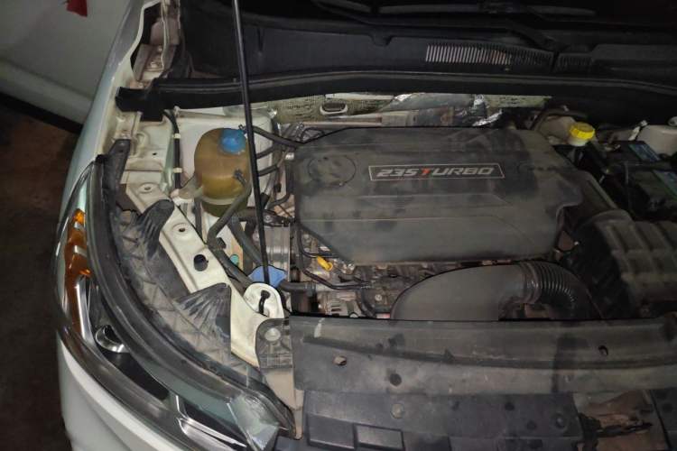 Used GAC Trumpchi GS4 2018 235T Automatic Two-Wheel Drive Elite Edition Engine Bay Right