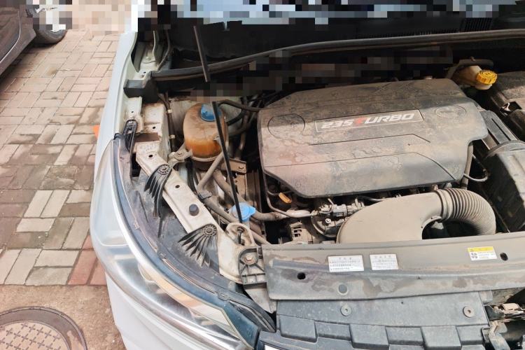 Used GAC Trumpchi GS4 2018 235T Automatic Two-Wheel-Drive Supreme Edition Engine Bay Right
