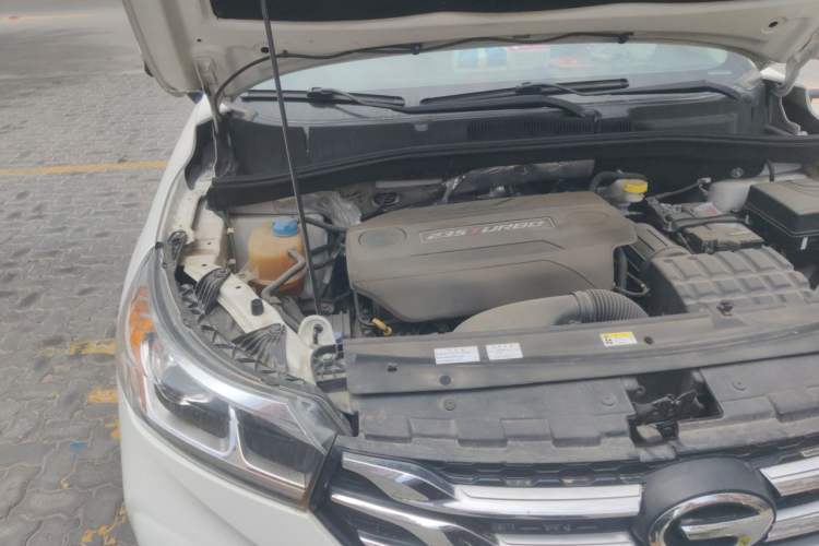 Used GAC Trumpchi GS4 2018 235T Automatic Two-Wheel Drive Luxury Smart Connectivity Version Engine Bay Right