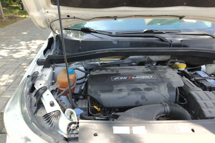 Used GAC Trumpchi GS4 2018 235T Automatic Two-Wheel Drive Luxury Smart Connectivity Millionth Anniversary Edition Engine Bay Right