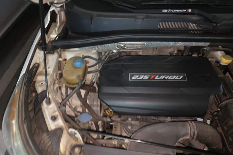 Used GAC Trumpchi GS4 2018 235T Automatic Two-Wheel Drive Luxury Smart Connectivity Version Engine Bay Right
