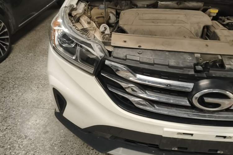 Used GAC Trumpchi GS4 2018 200T Manual Two-Wheel Drive Elite Edition Engine Bay Right