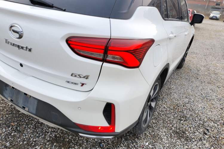 Used GAC Trumpchi GS4 2018 235T Automatic Two-Wheel Drive Luxury Smart Connectivity Version Exterior 1
