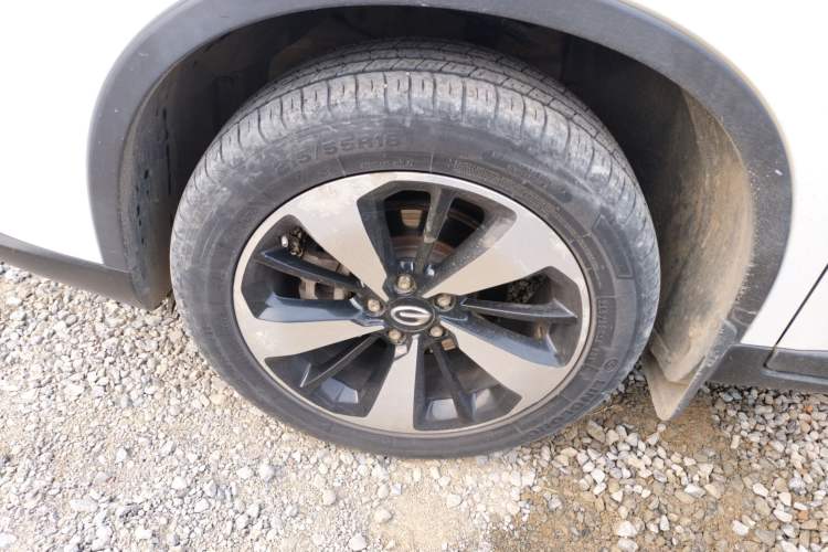 Used GAC Trumpchi GS4 2018 235T Automatic Two-Wheel Drive Luxury Smart Connectivity Version Exterior 2