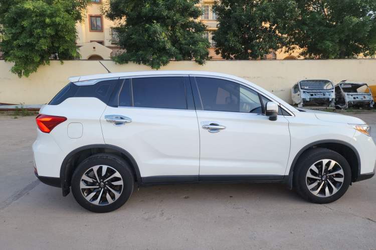 Used GAC Trumpchi GS4 2018 200T G-DCT Two-Wheel Drive Comfort Edition Exterior 2