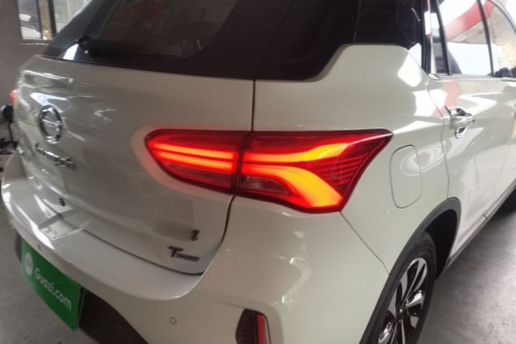Used GAC Trumpchi GS4 2018 200T G-DCT Two-Wheel Drive Elite Edition Exterior 3